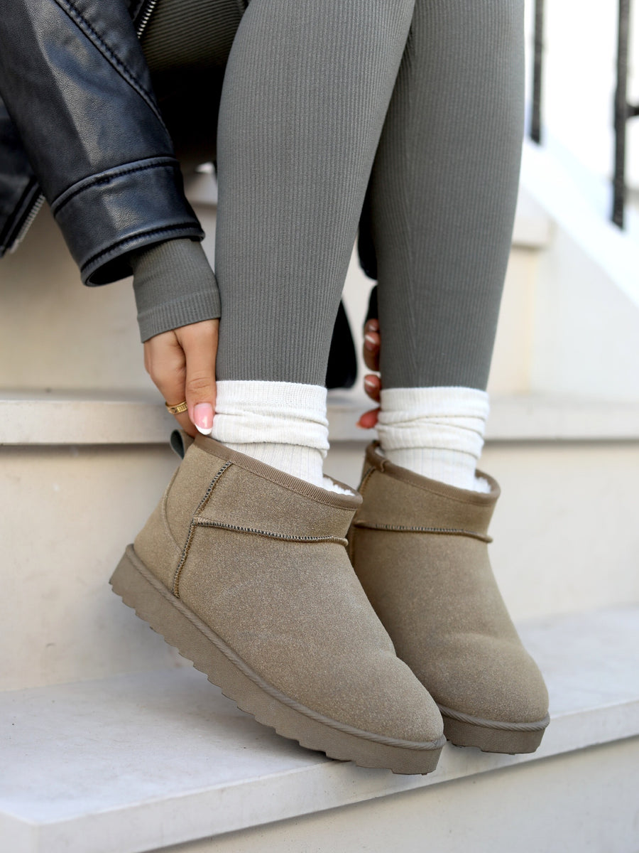 Ugg boots clearance mini khaki