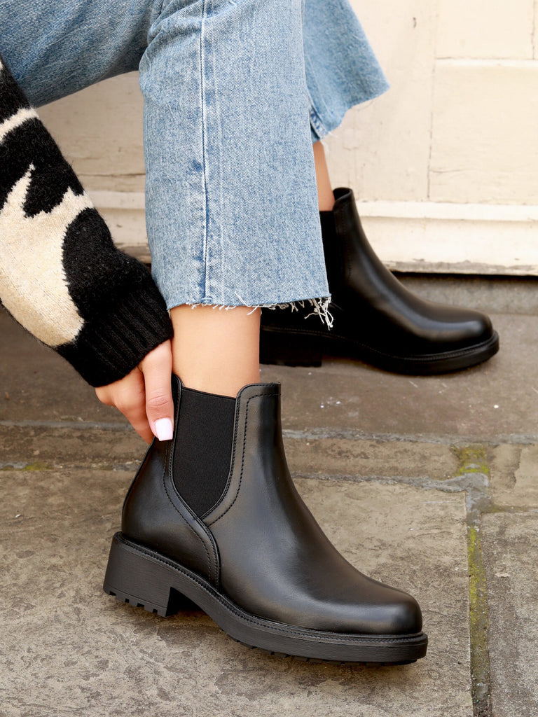 Women's Boots: Chelsea Boots & Ankle Boots for Ladies · Linzi